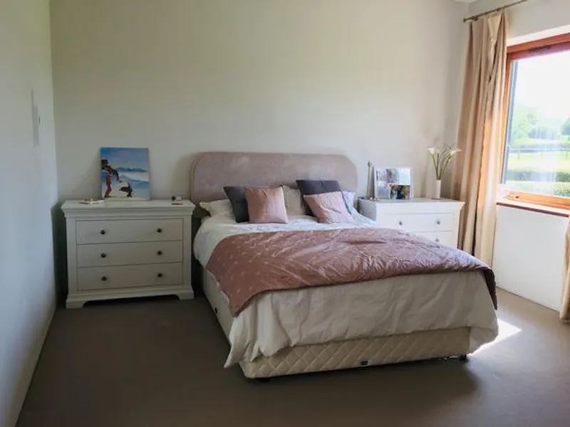 Bedroom at Burgess Hill barn conversion, D1380 (photo 19)