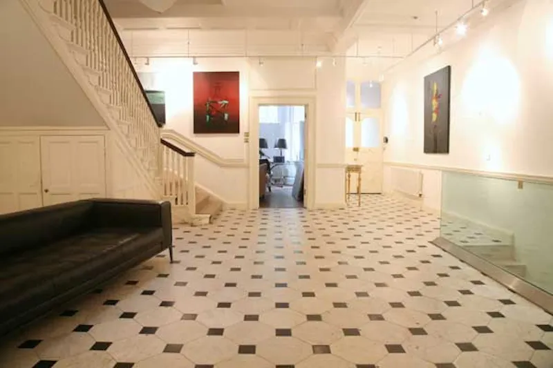 Floor - tiled at Elegant Chelsea house, B687 (photo 1)