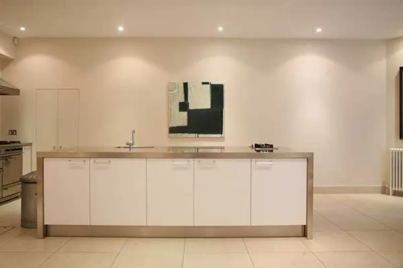 Kitchen at Elegant Chelsea house, B687 (photo 6)