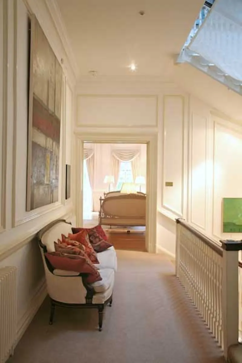 Elegant Chelsea house, B687 (photo 17)