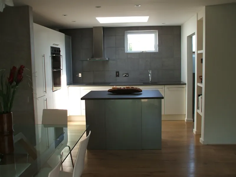 Kitchen island at South Norwood apartment, D1942 (photo 2)