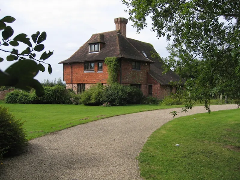 Driveway at Tenterden country house, D1951 (photo 27)