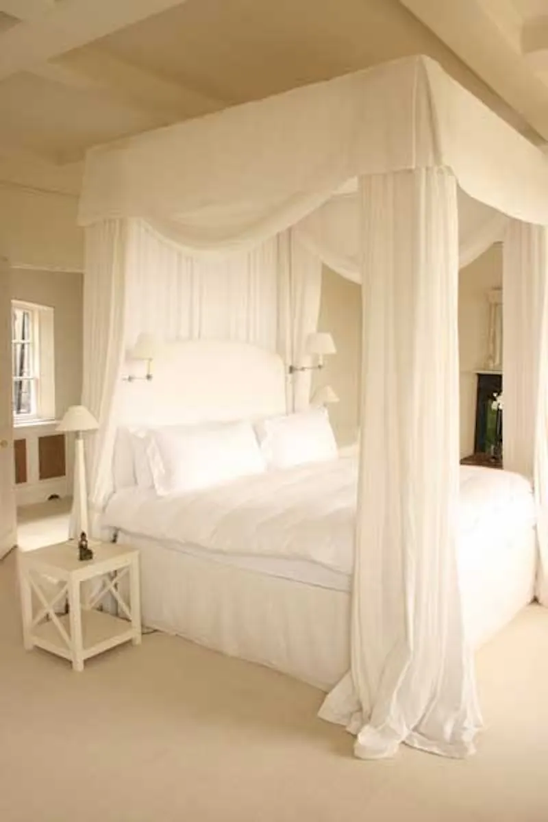 Bedroom at Milton Keynes Soane's Stately, A998 (photo 30)