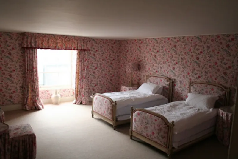 Bedroom at Milton Keynes Soane's Stately, A998 (photo 33)