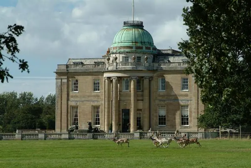 Milton Keynes Soane's Stately, A998 (photo 48)