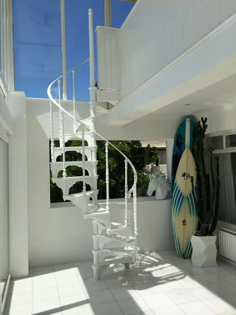 Miami-style beach house, D1897 (photo 9)
