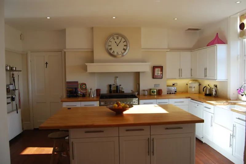 Kitchen at Country house in Sutton Valence, B1123 (photo 10)