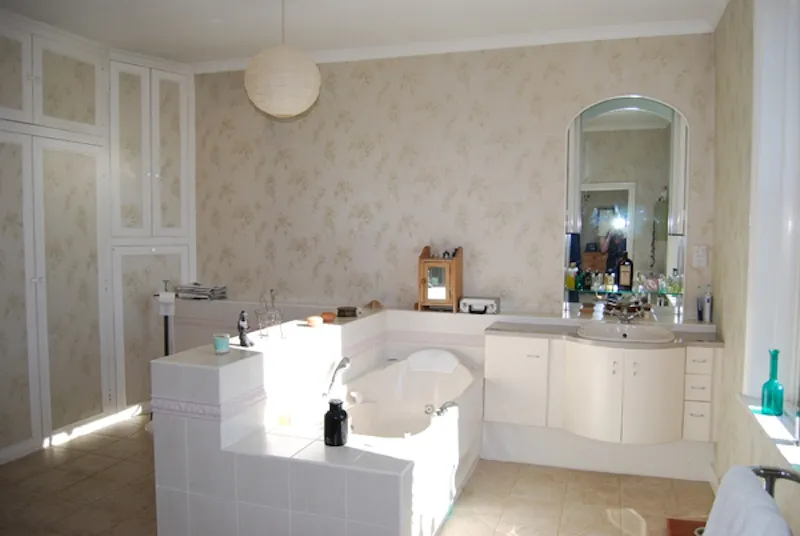 Bathroom at Country house in Sutton Valence, B1123 (photo 14)