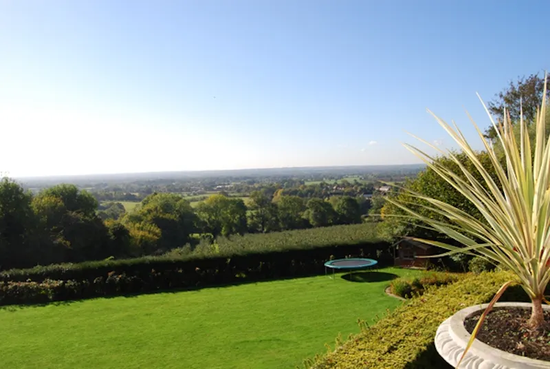 Garden at Country house in Sutton Valence, B1123 (photo 19)