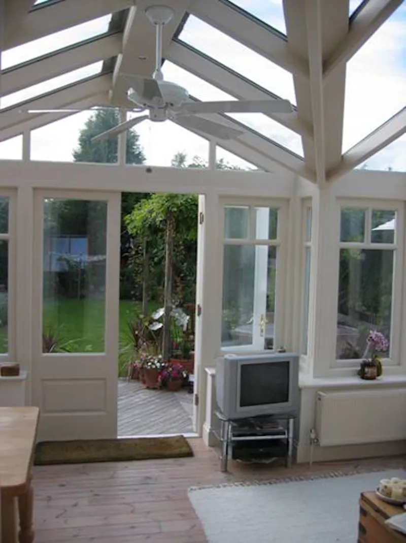 Conservatory at Watford family house, E315 (photo 4)