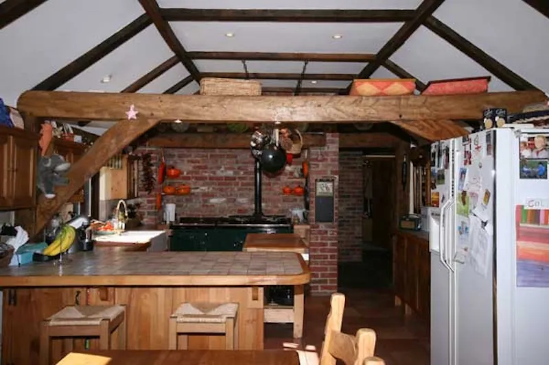 Aga at Chichester converted barn, L598 (photo 4)