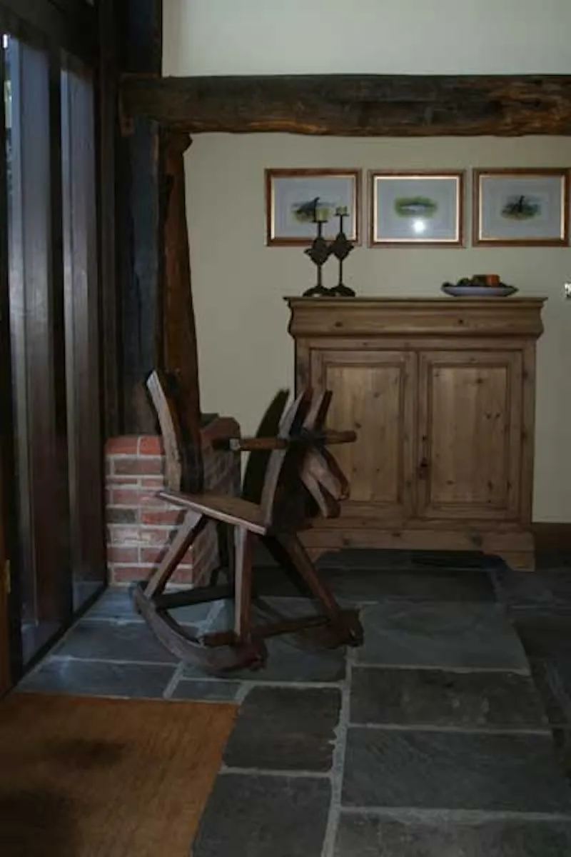 Chichester converted barn, L598 (photo 14)