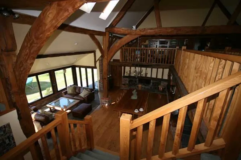 Chichester converted barn, L598 (photo 17)