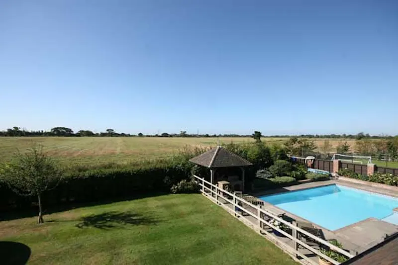 Countryside at Chichester converted barn, L598 (photo 24)