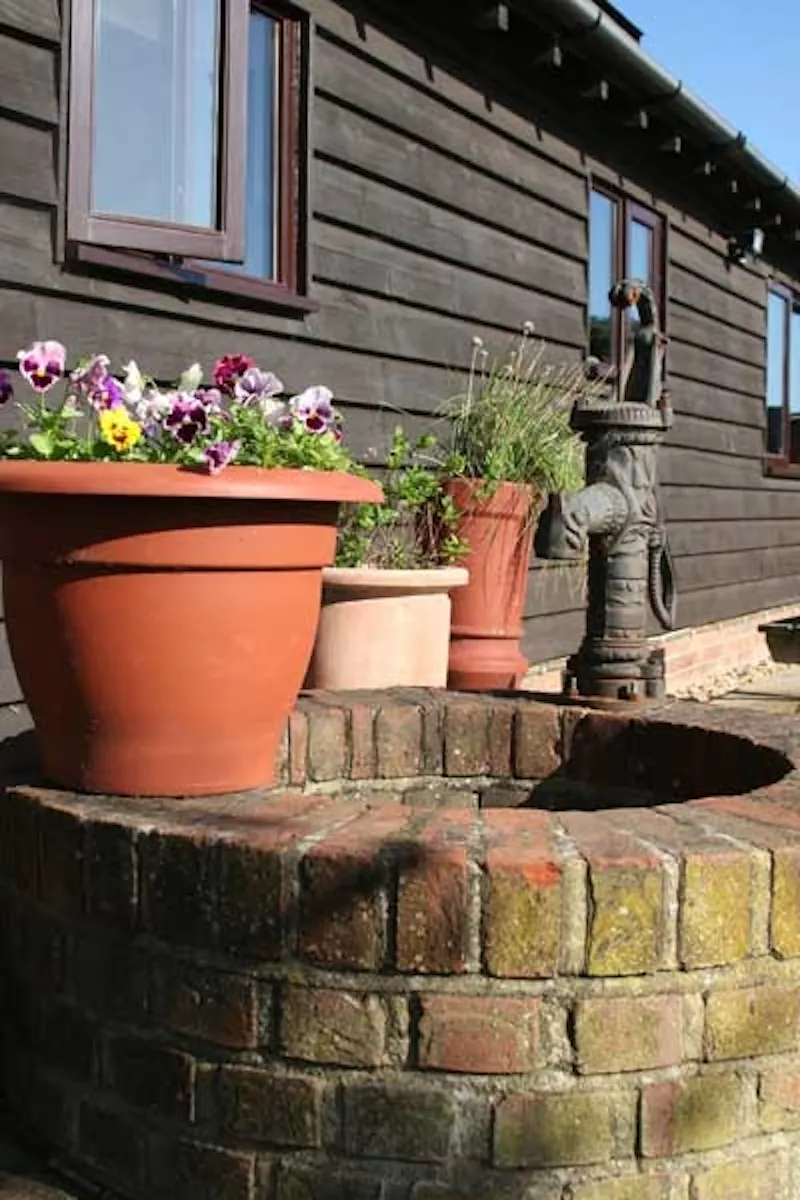 Chichester converted barn, L598 (photo 26)