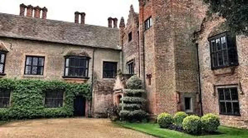 Buckingham Tudor mansion, H19 (photo 36)