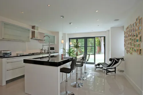 Contemporary Chislehurst house, D1935