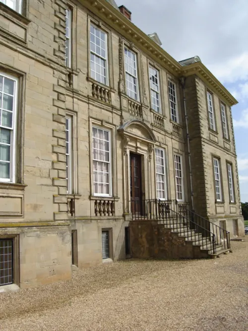 Stately home near Rugby, A1244