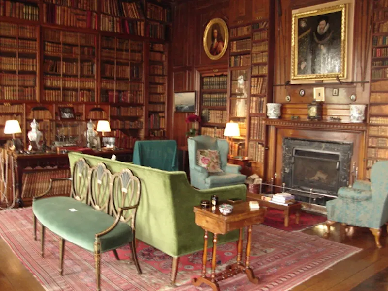 Fireplace at Stately home near Rugby, A1244 (photo 5)