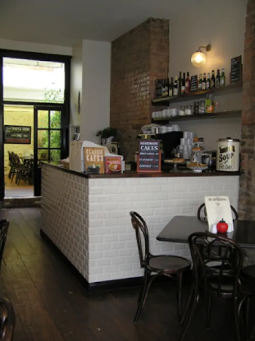 Belsize Cafe, R711