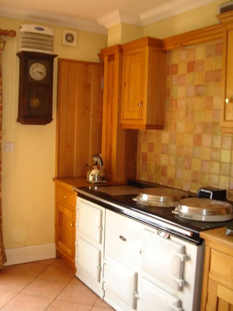 Aga at Bury St Edmunds farmhouse & land, Q28 (photo 6)