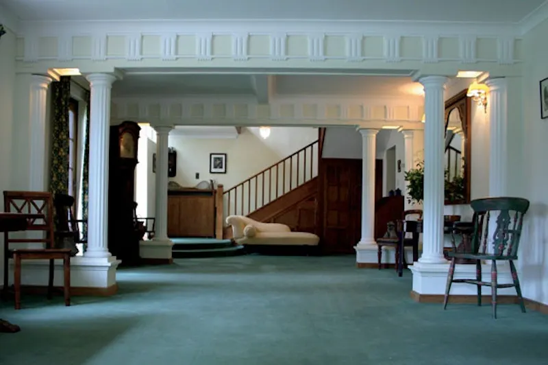 Entrance hall at Large period home in Northfields, E316 (photo 4)
