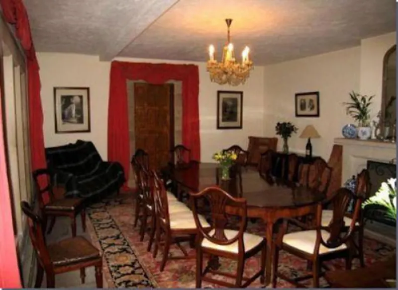 Dining room at Large period home in Northfields, E316 (photo 5)