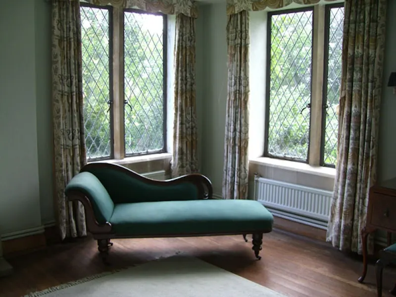 Large period home in Northfields, E316 (photo 6)