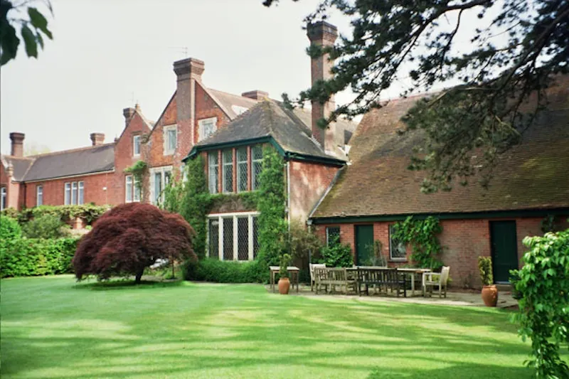 Large period home in Northfields, E316 (photo 14)