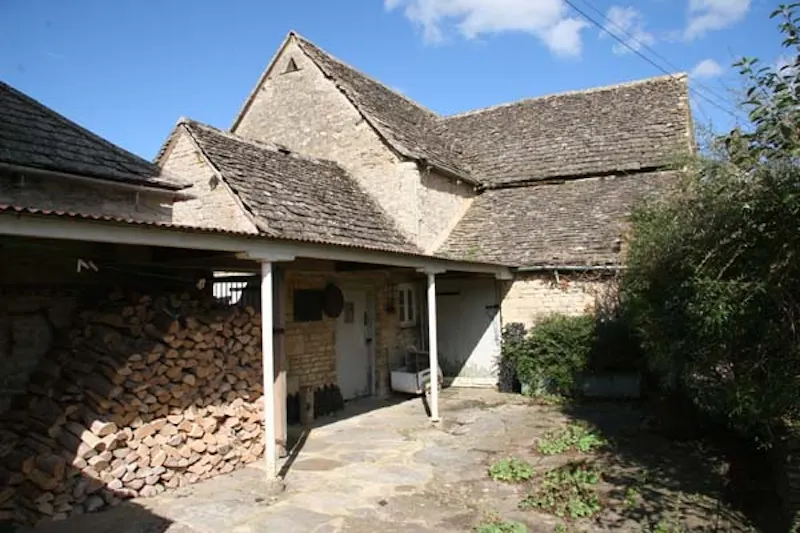 Traditional Burford farmhouse, L583 (photo 12)