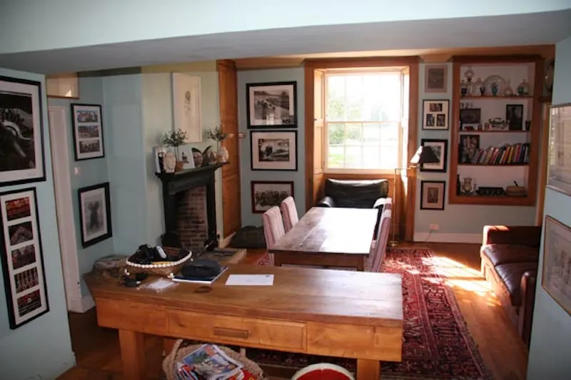 Dining room at Traditional Burford farmhouse, L583 (photo 5)
