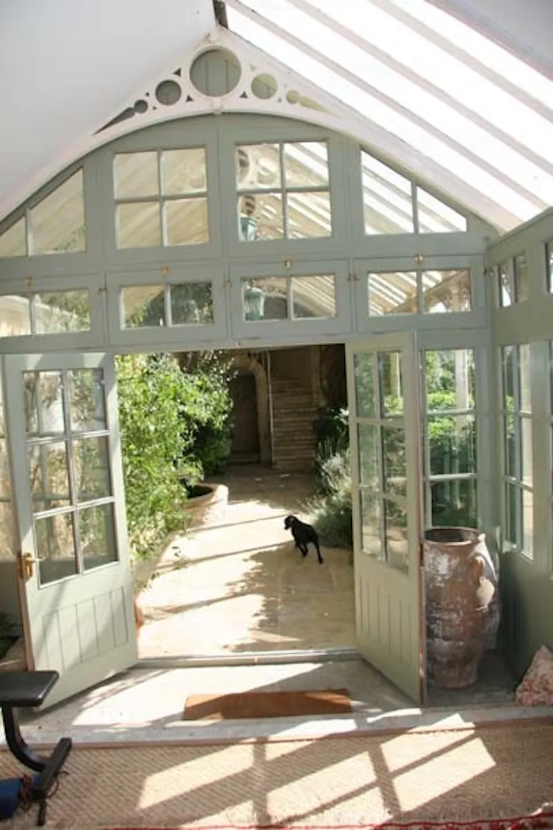 Conservatory at Traditional Burford farmhouse, L583 (photo 9)
