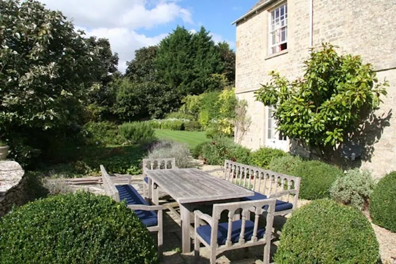 Terrace/Patio at Traditional Burford farmhouse, L583 (photo 17)