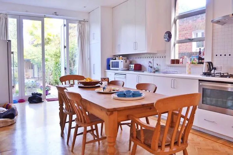 Victorian family house in Acton, B1038 (photo 5)