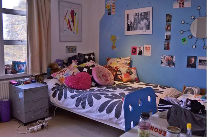 Bedroom - child's at Victorian family house in Acton, B1038 (photo 17)