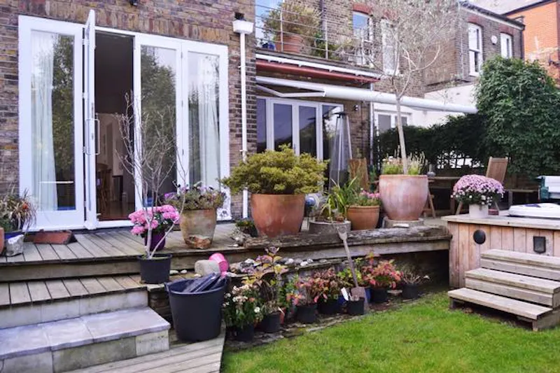 Victorian family house in Acton, B1038 (photo 23)