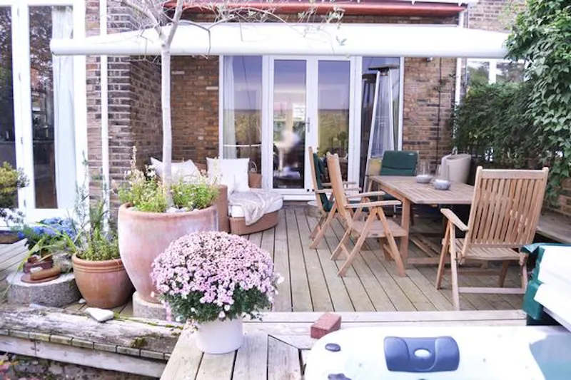 Terrace/Patio at Victorian family house in Acton, B1038 (photo 28)