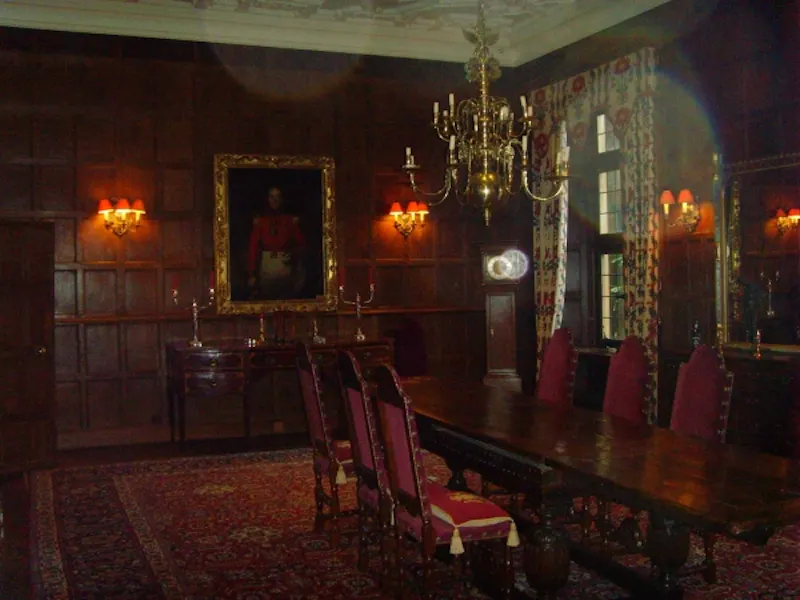 Haywards Heath Elizabethan house, H106 (photo 19)