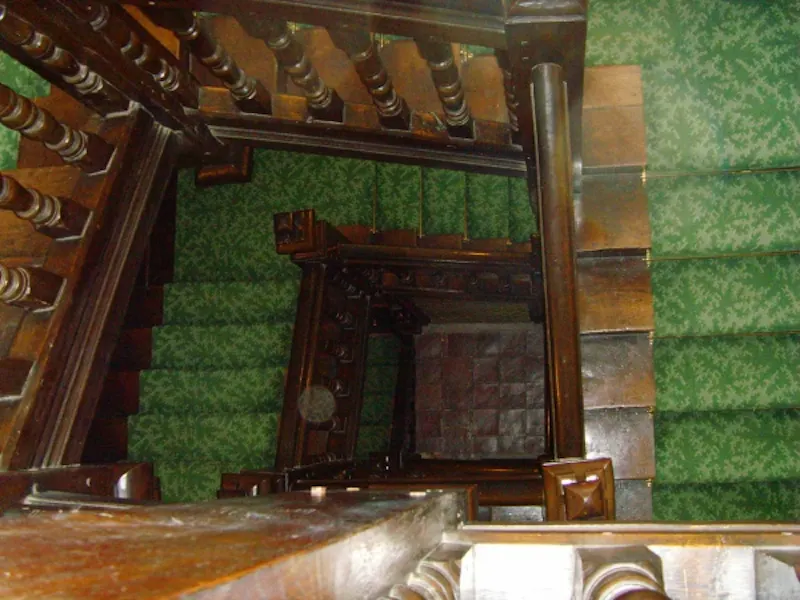 Haywards Heath Elizabethan house, H106 (photo 27)
