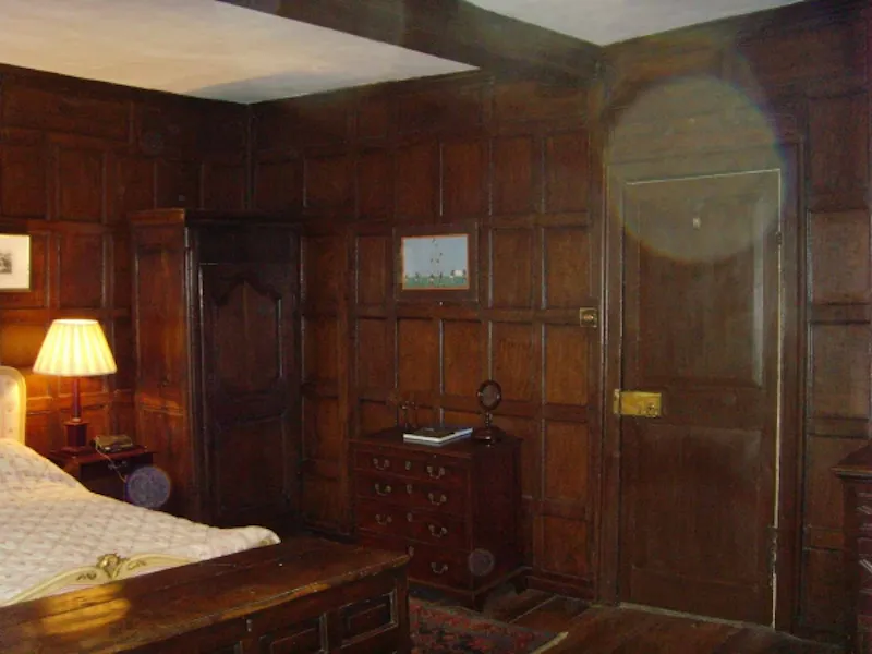 Haywards Heath Elizabethan house, H106 (photo 31)