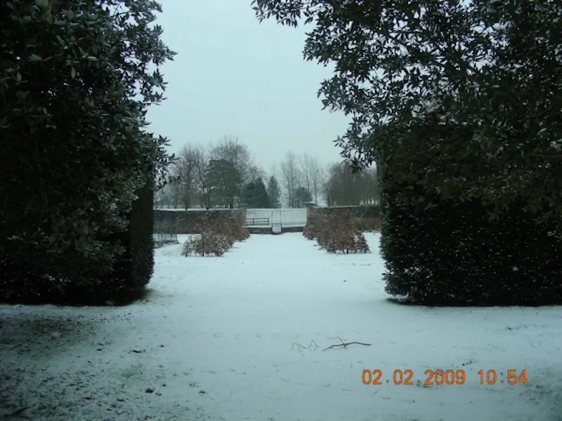 Haywards Heath Elizabethan house, H106 (photo 49)