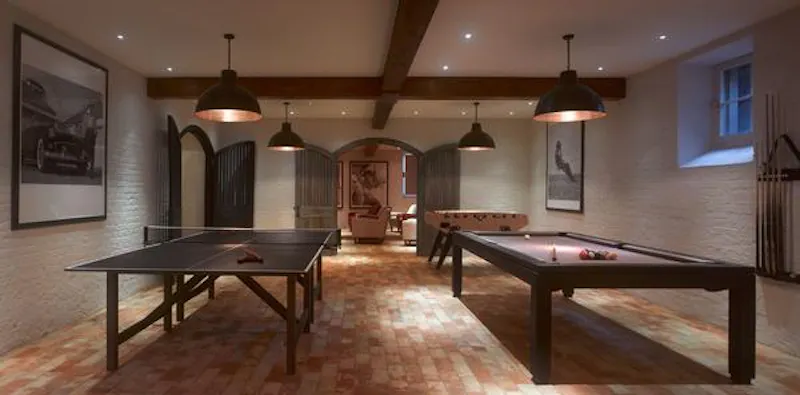 Games room at Georgian estate in Sibton, A860 (photo 17)