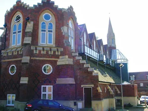 Converted Chapel in Brentwood, B1469