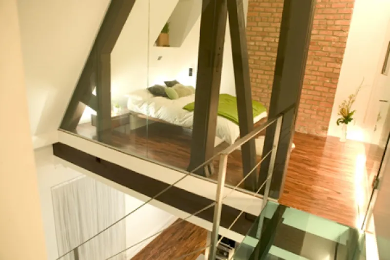 Bedroom at Minimal Cheshire apartment, K272 (photo 5)