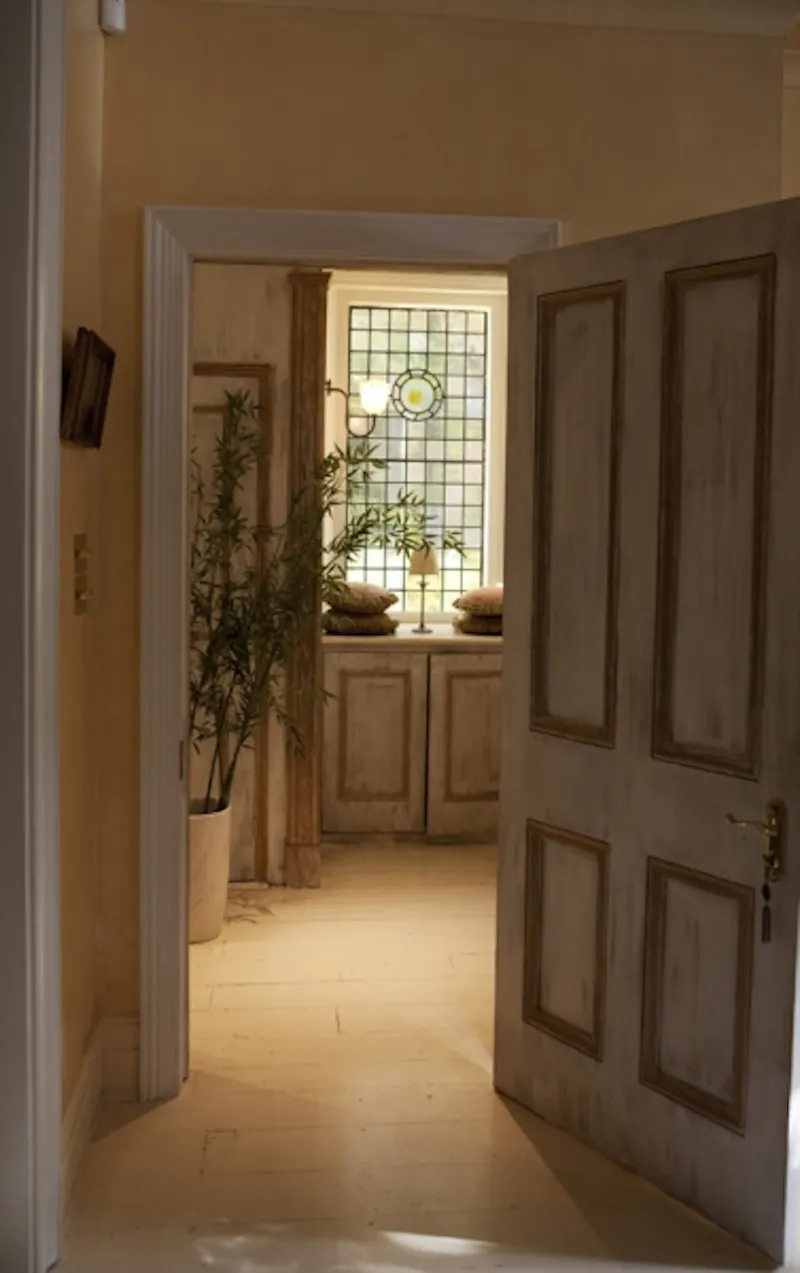Beautiful Bedford Park house, B1391 (photo 9)