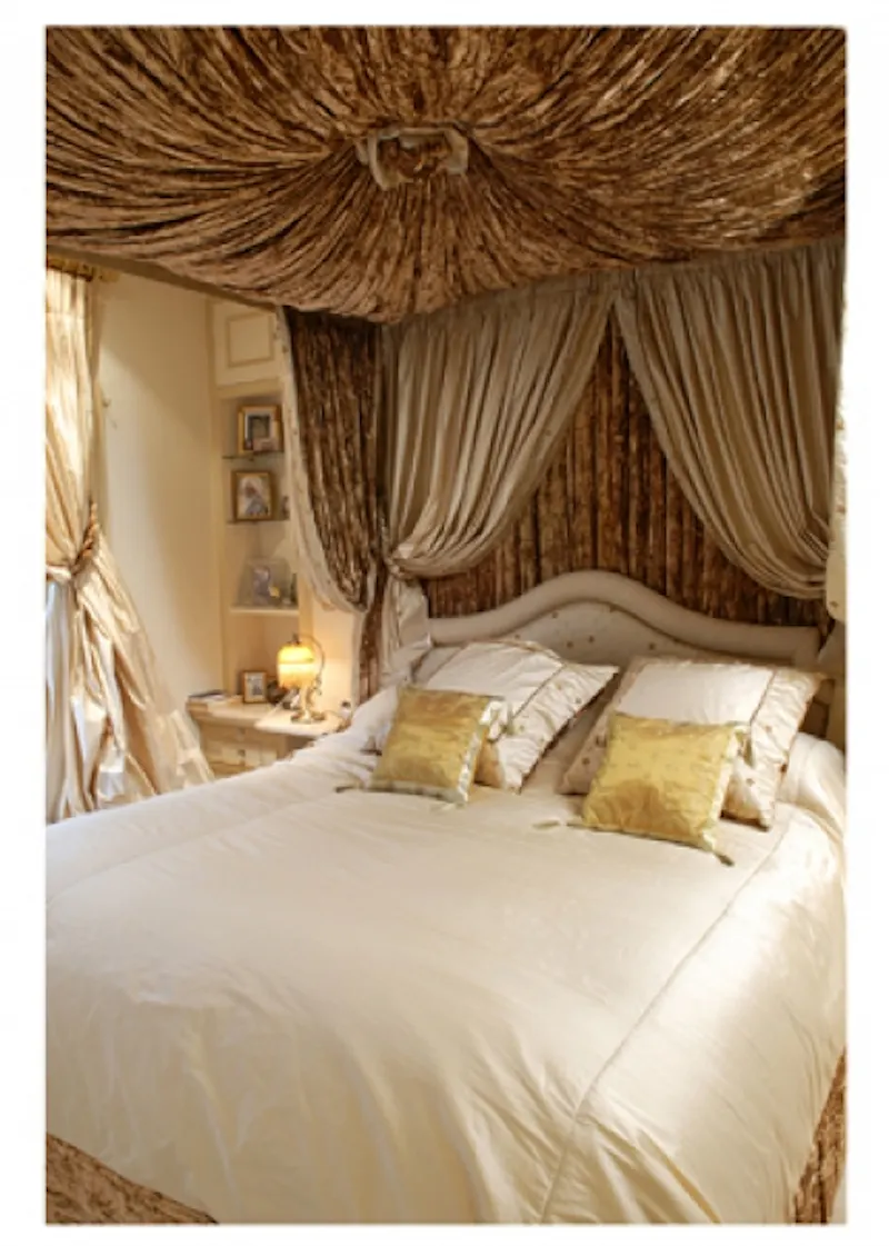 Bedroom at Beautiful Bedford Park house, B1391 (photo 15)