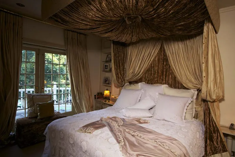 Beautiful Bedford Park house, B1391 (photo 16)