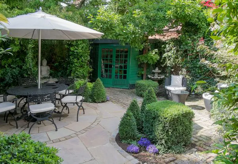 Beautiful Bedford Park house, B1391 (photo 23)