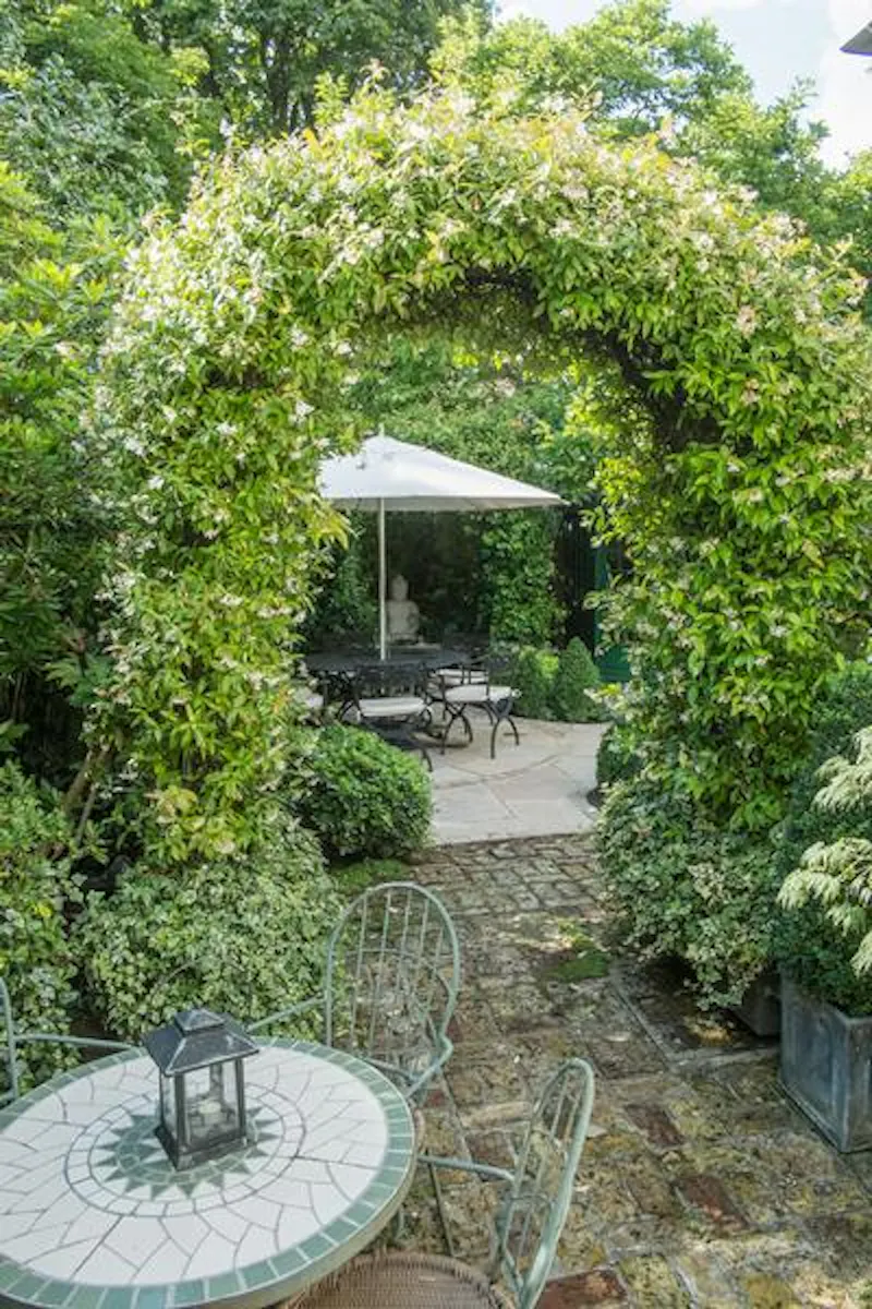 Beautiful Bedford Park house, B1391 (photo 28)