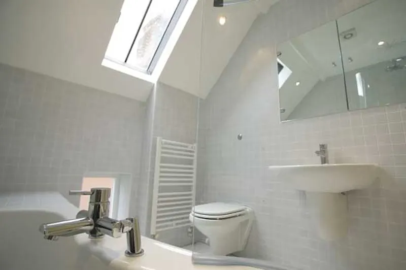 Bathroom at Georgian converted village hall, A1179 (photo 5)
